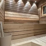 Elves Eco Design House B 로바니에미