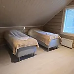 Elves Eco Design House B 로바니에미